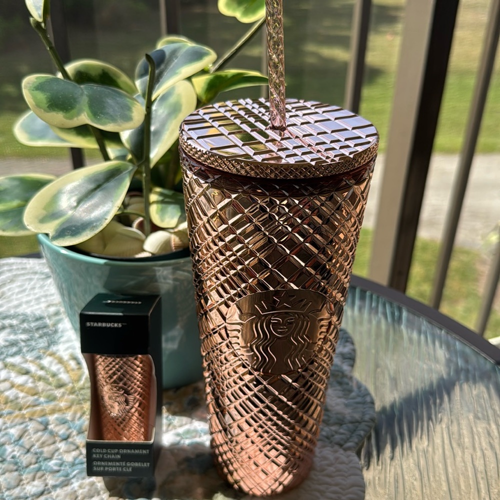 Starbucks Rose Gold tumbler/keychain bundle